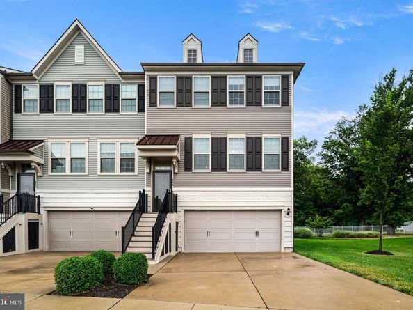 464 Rowan Street, Warminster PA 18974