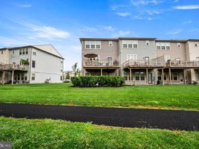 464 Rowan Street, Warminster PA 18974