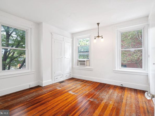 500 S 25TH Street, Philadelphia PA 19146