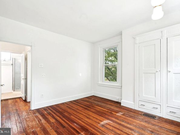 500 S 25TH Street, Philadelphia PA 19146