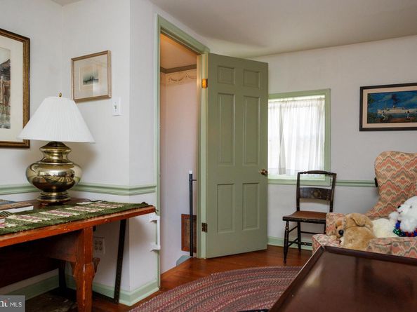 1230 Waverly Walk, Philadelphia PA 19147