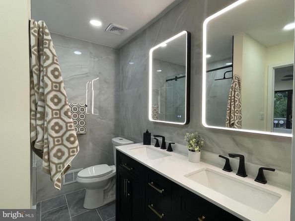 5236 Pooks Hill Road D23, Bethesda MD 20814