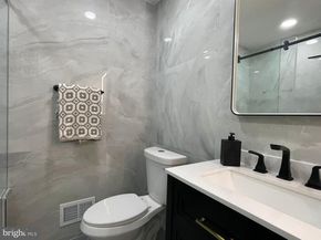 5236 Pooks Hill Road D23, Bethesda MD 20814