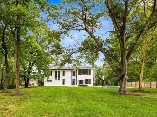 5005 Ravensworth Road, Annandale VA 22003