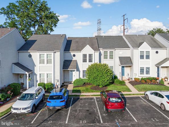 10 Maple Drive, Conshohocken PA 19428