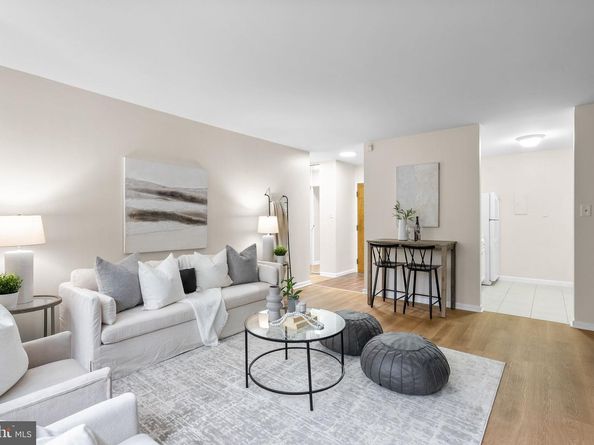 1318 22nd Street NW 101, Washington DC 20037