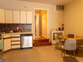 1622 E Passyunk Avenue, Philadelphia PA 19148