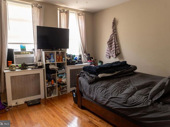 1622 E Passyunk Avenue, Philadelphia PA 19148