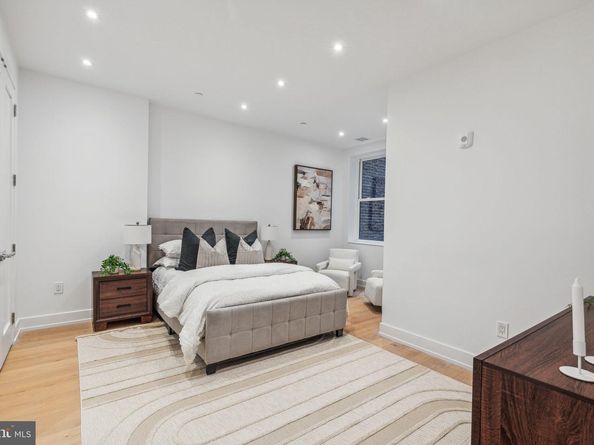 124 N 2nd Street 4, Philadelphia PA 19106