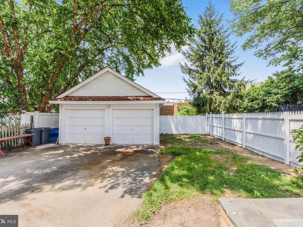 14 Simpson Road, Ardmore PA 19003
