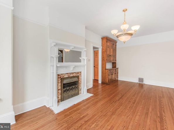 14 Simpson Road, Ardmore PA 19003