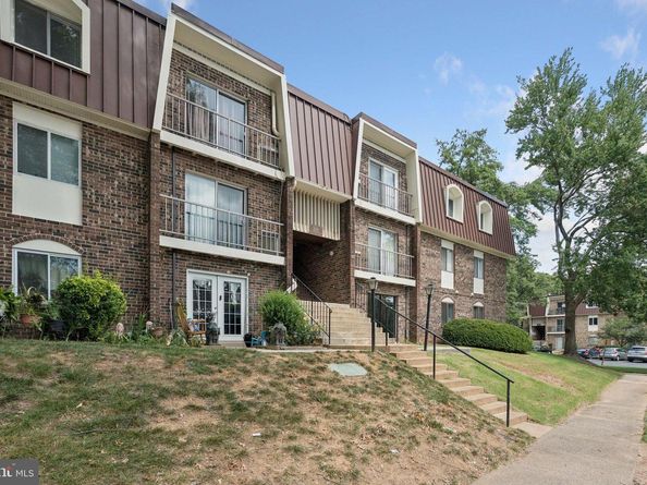 221 N Emory Drive 4, Sterling VA 20164