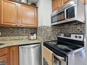 221 N Emory Drive 4, Sterling VA 20164