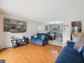 221 N Emory Drive 4, Sterling VA 20164