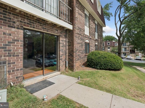 221 N Emory Drive 4, Sterling VA 20164