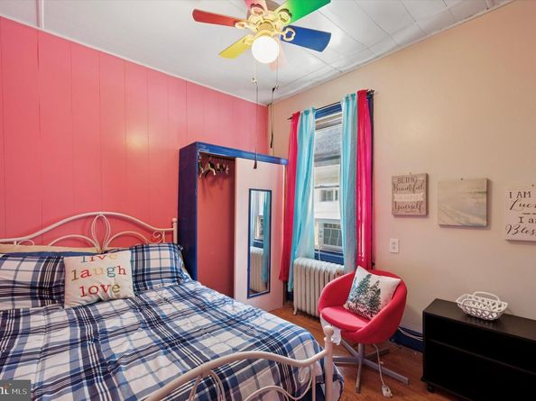 30 W Apsley Street, Philadelphia PA 19144