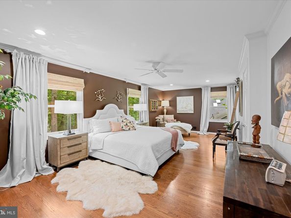 9225 Aldershot Drive, Bethesda MD 20817