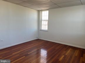 1200 S 10TH Street, Philadelphia PA 19147