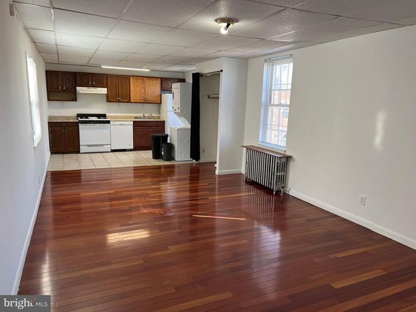 1200 S 10TH Street, Philadelphia PA 19147