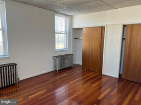 1200 S 10TH Street, Philadelphia PA 19147