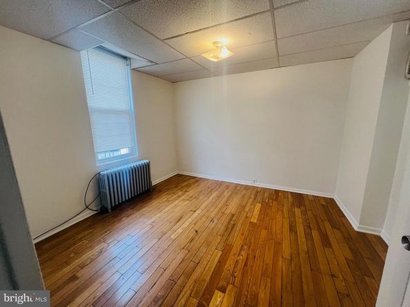 1200 S 10TH Street, Philadelphia PA 19147