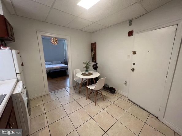 1200 S 10TH Street, Philadelphia PA 19147