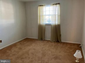 202 Hampton Crossing, Southampton PA 18966