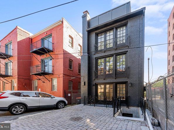 1619 Swann Street NW 4, Washington DC 20009