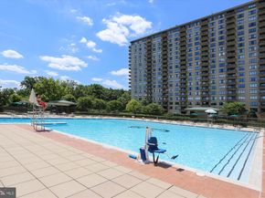 5225 Pooks Hill Road 417N, Bethesda MD 20814