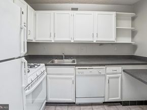 5225 Pooks Hill Road 417N, Bethesda MD 20814