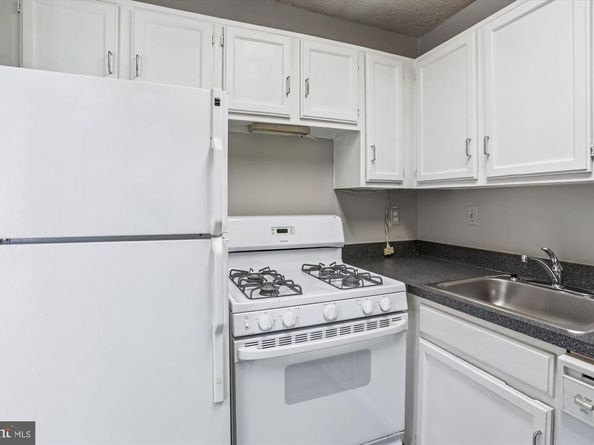 5225 Pooks Hill Road 417N, Bethesda MD 20814