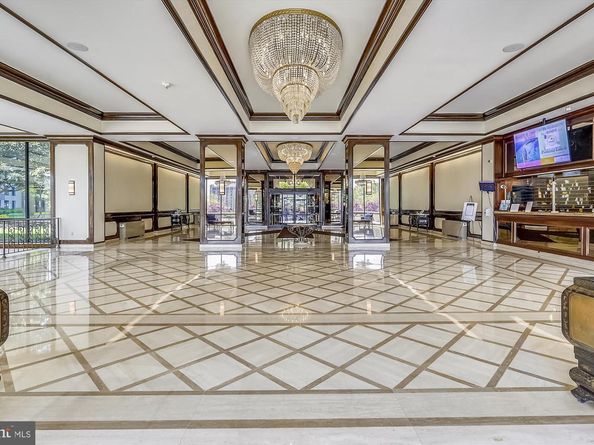 5225 Pooks Hill Road 417N, Bethesda MD 20814