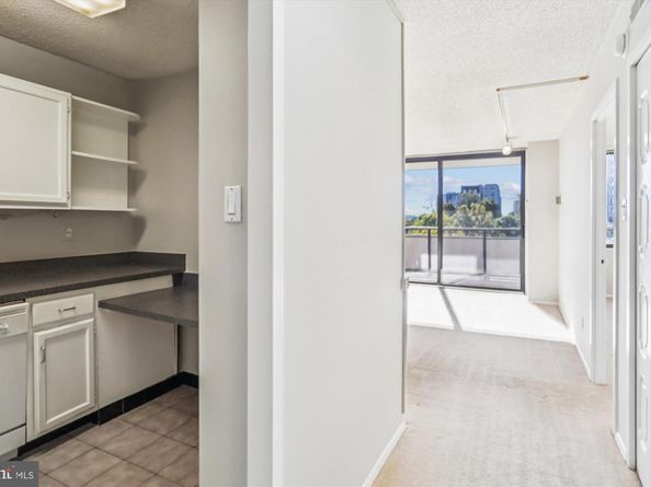 5225 Pooks Hill Road 417N, Bethesda MD 20814