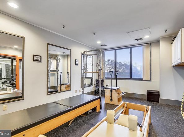 5225 Pooks Hill Road 417N, Bethesda MD 20814
