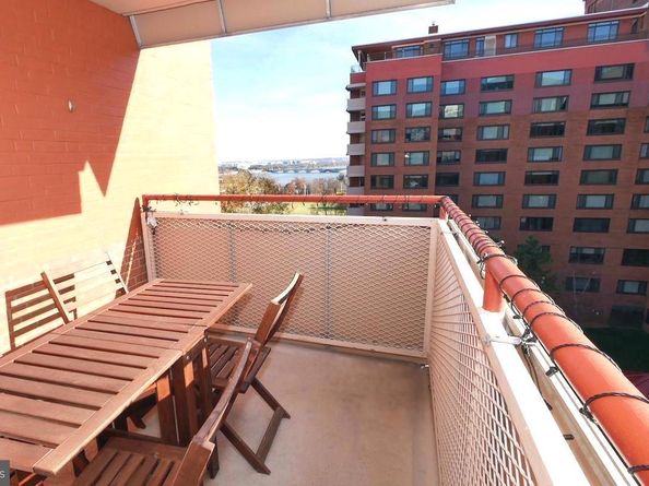 1021 Arlington Boulevard 942, Arlington VA 22209