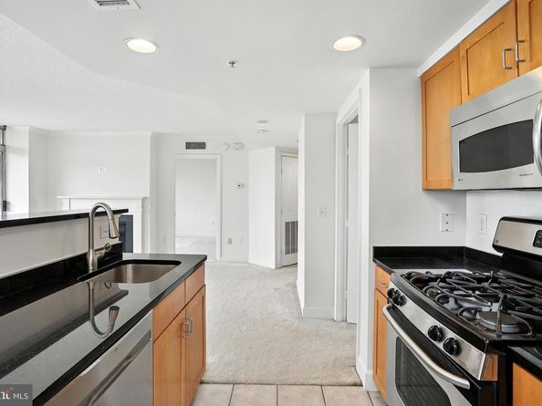 1205 Garfield Street 808, Arlington VA 22201