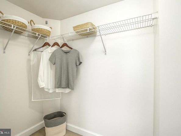 1205 Garfield Street 808, Arlington VA 22201