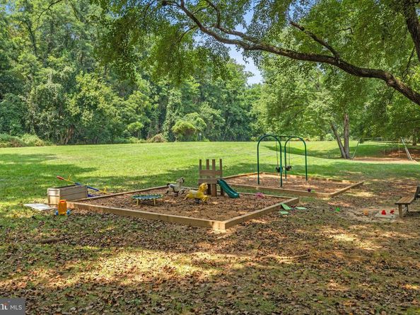 9314 Marycrest Street, Fairfax VA 22031
