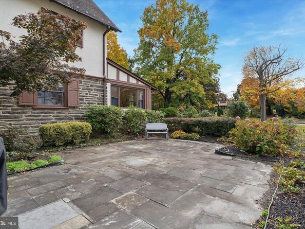 1 Latham Park, Elkins Park PA 19027