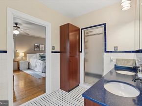 1 Latham Park, Elkins Park PA 19027