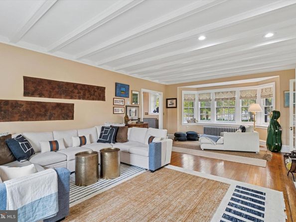 1 Latham Park, Elkins Park PA 19027