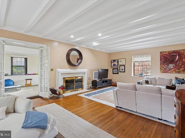 1 Latham Park, Elkins Park PA 19027