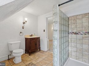 1 Latham Park, Elkins Park PA 19027