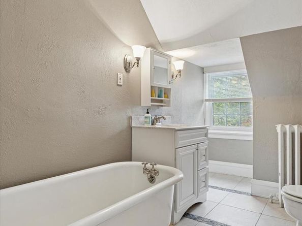 1 Latham Park, Elkins Park PA 19027