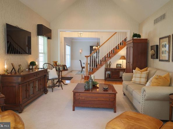 207 Birkdale Drive, Blue Bell PA 19422
