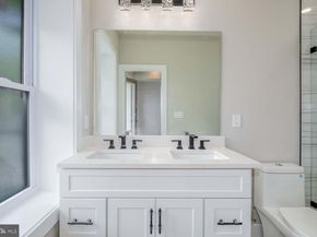 1237 Oates Street NE A, Washington DC 20002