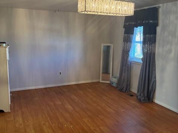 6604 Harley Street, Philadelphia PA 19142