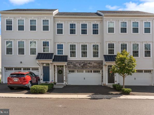 2234 Evin Drive, Warrington PA 18976