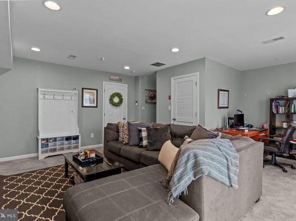 2234 Evin Drive, Warrington PA 18976