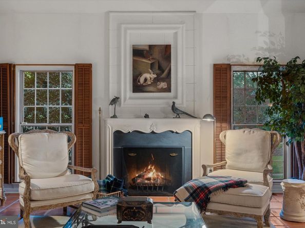 5813 Bent Twig Road, Mclean VA 22101